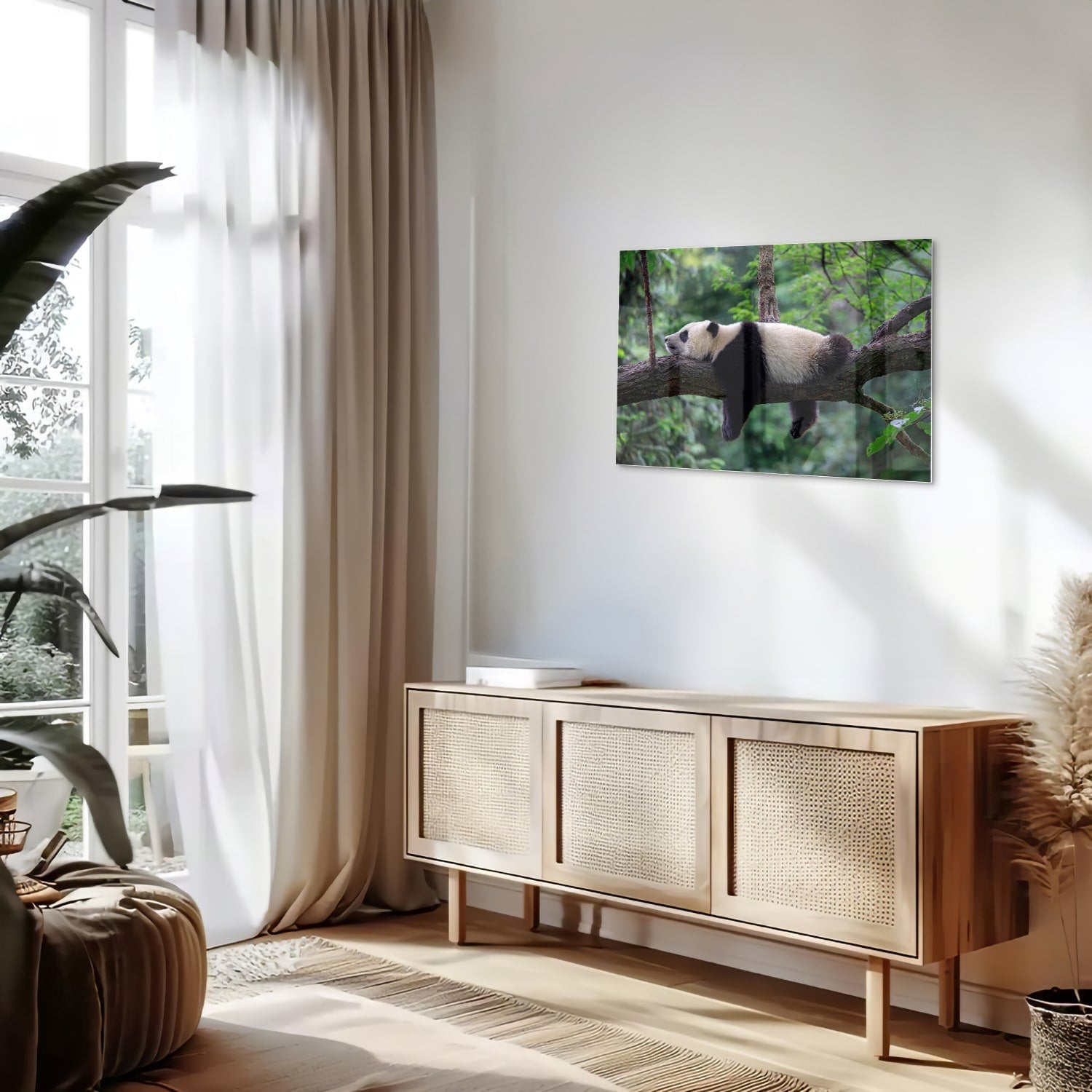Glasbild mit entspanntem Panda auf einem Ast – Glasbild aus Sicherheitsglas, Größe 80x30