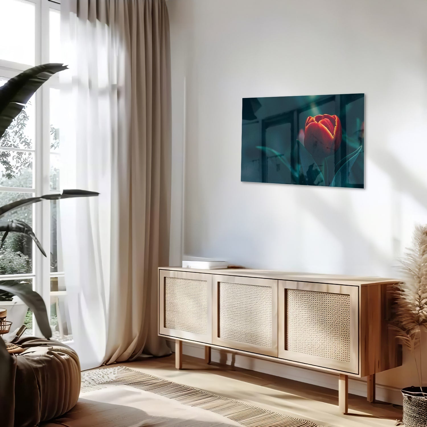 Glasbild mit roter Tulpe in einem modernen Interieur – Glasbild aus Sicherheitsglas, Größe 80x30