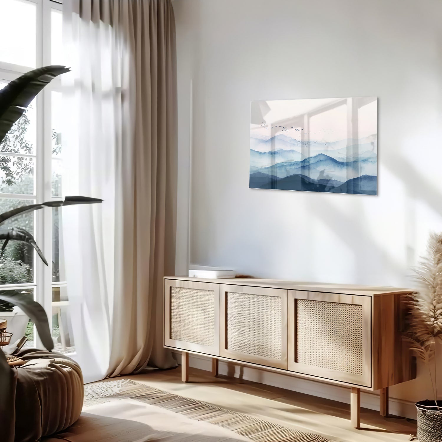 Ruhiges Glasbild mit blauen Bergen – Glasbild aus Sicherheitsglas, Größe 80x30