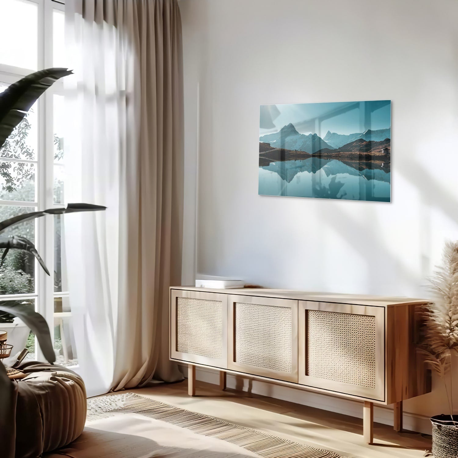 Glasbild mit Bergen und Wasserreflexionen – Glasbild aus Sicherheitsglas, Größe 80x30
