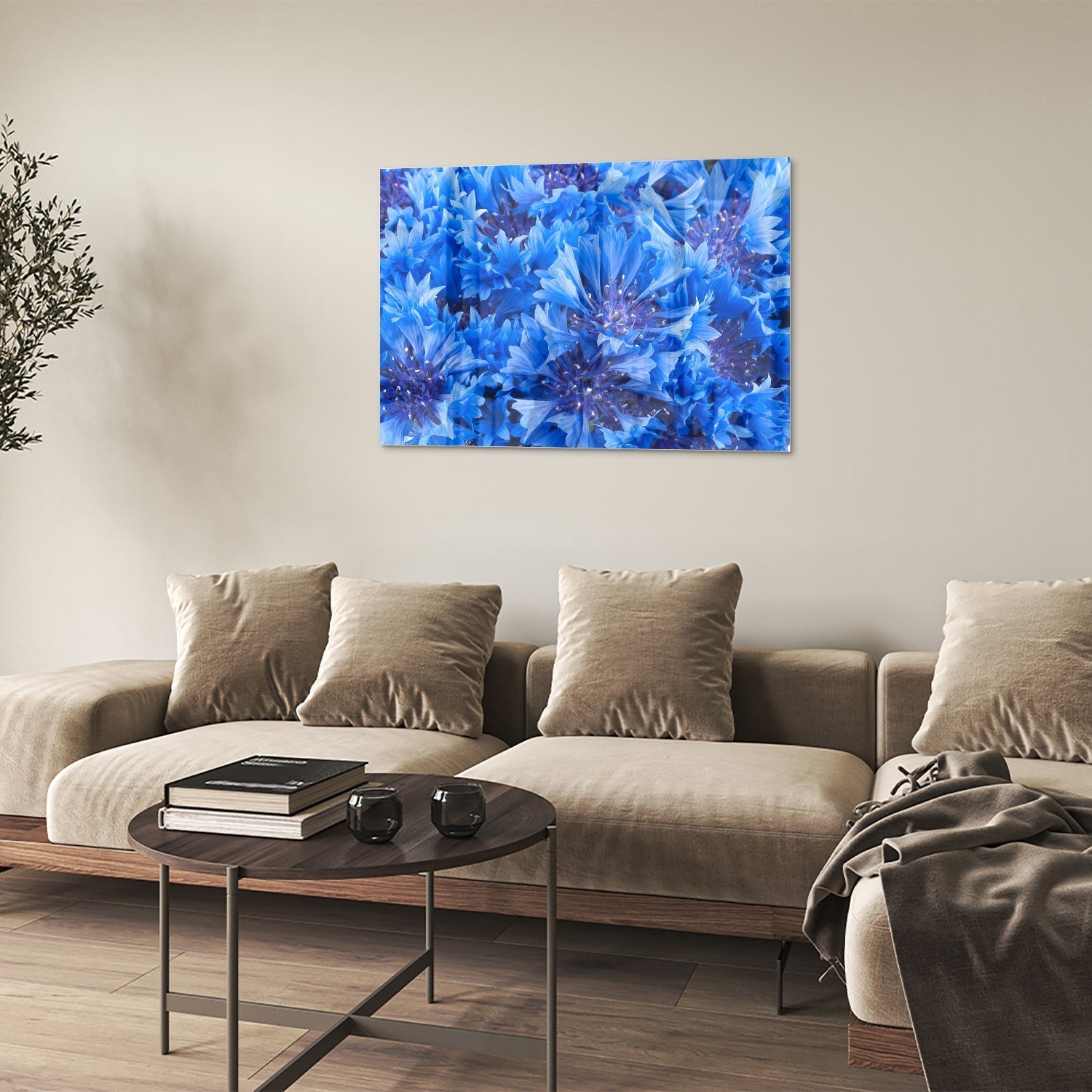 Blaue Glasbild mit Blumenmotiv als moderne Glas-Wanddekoration aus 4 mm Sicherheitsglas