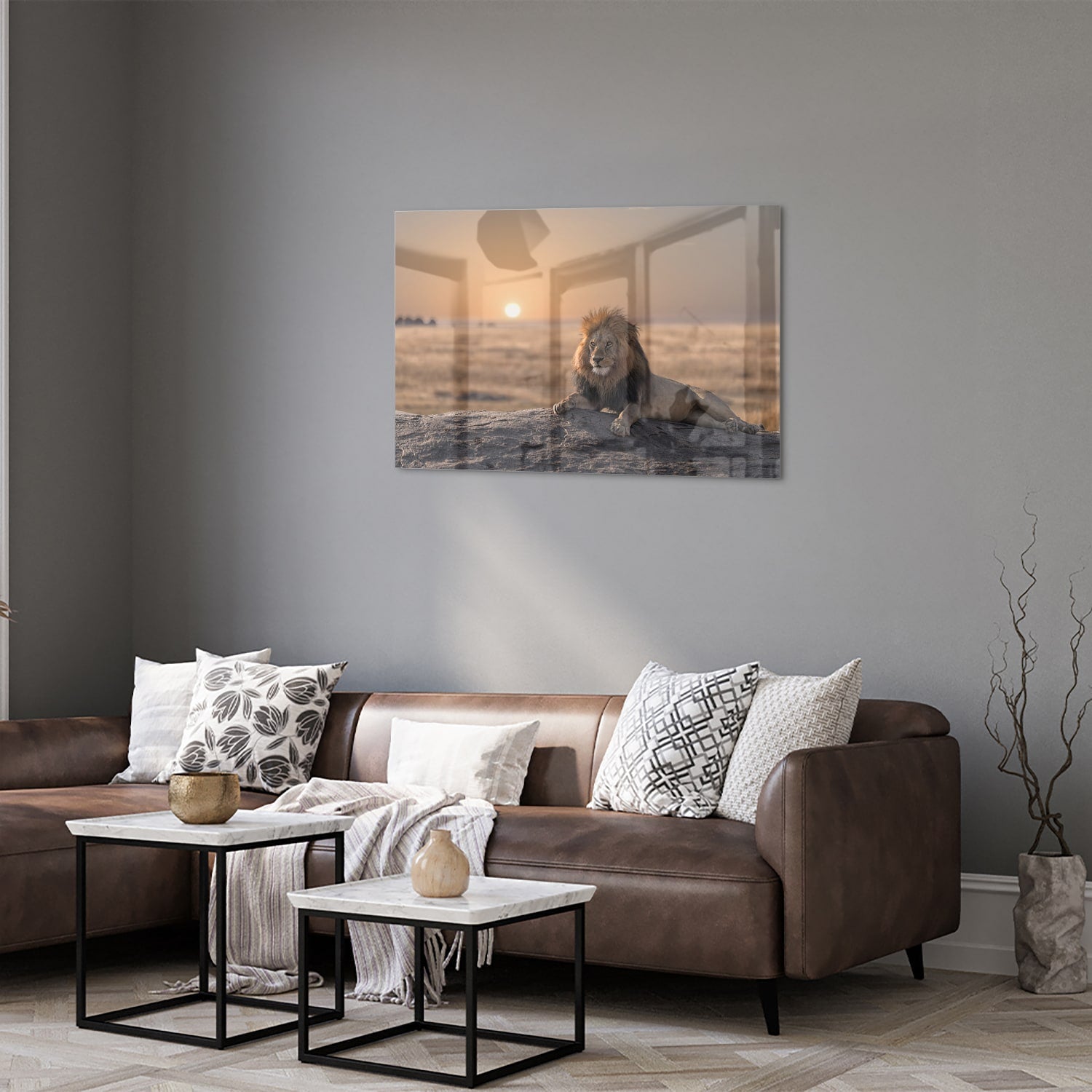 Glasbild – Majestätischer Löwe bei Sonnenuntergang – Glasbild aus Sicherheitsglas, Größe 50x50_rond