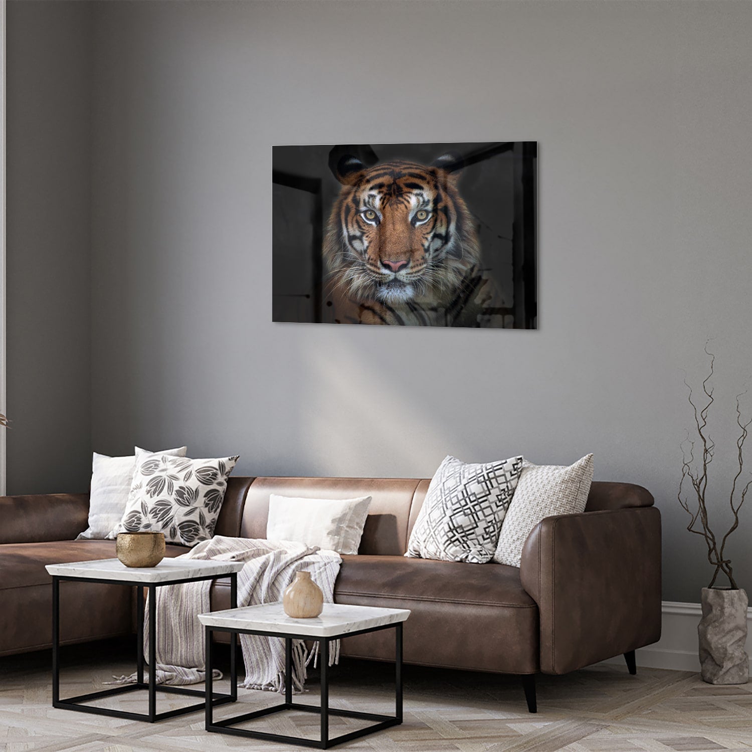 Kraftvoller Tiger – Glasbild für Ihr Interieur – Glasbild aus Sicherheitsglas, Größe 50x50_rond