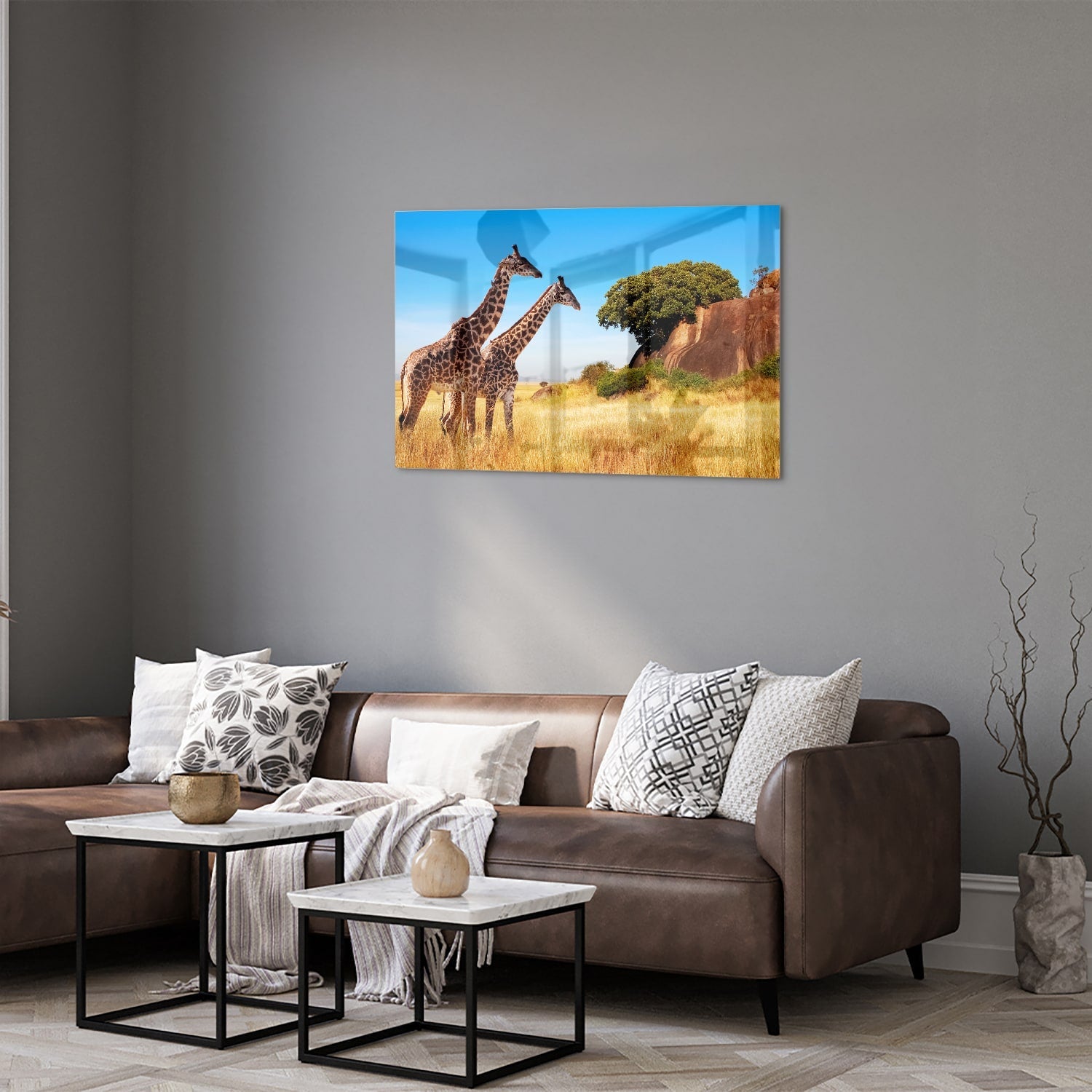 Glasbild mit zwei Giraffen in der afrikanischen Landschaft – Glasbild aus Sicherheitsglas, Größe 50x50_rond