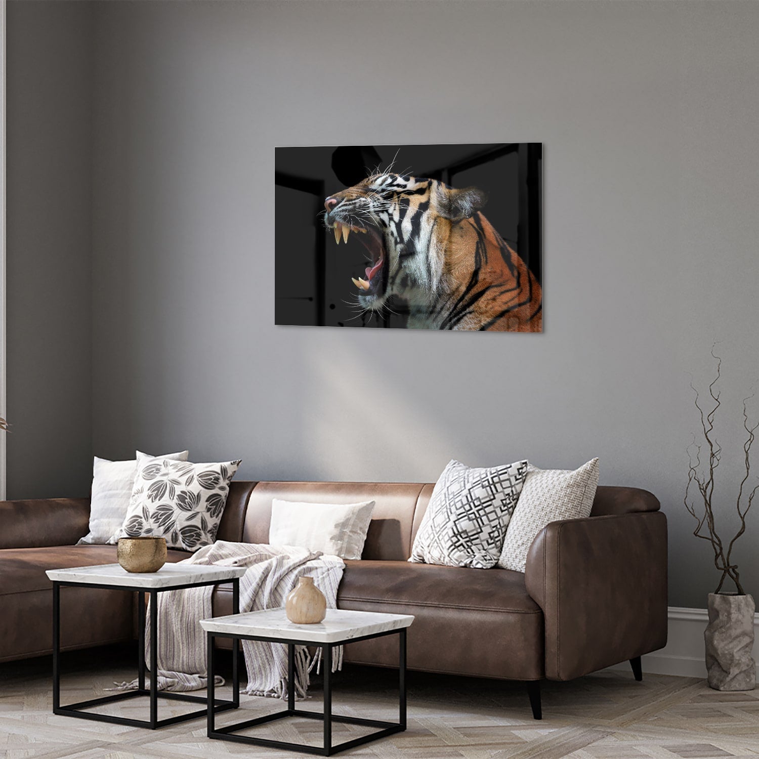 Beeindruckendes Glasbild mit einem brüllenden Tiger – Glasbild aus Sicherheitsglas, Größe 50x50_rond