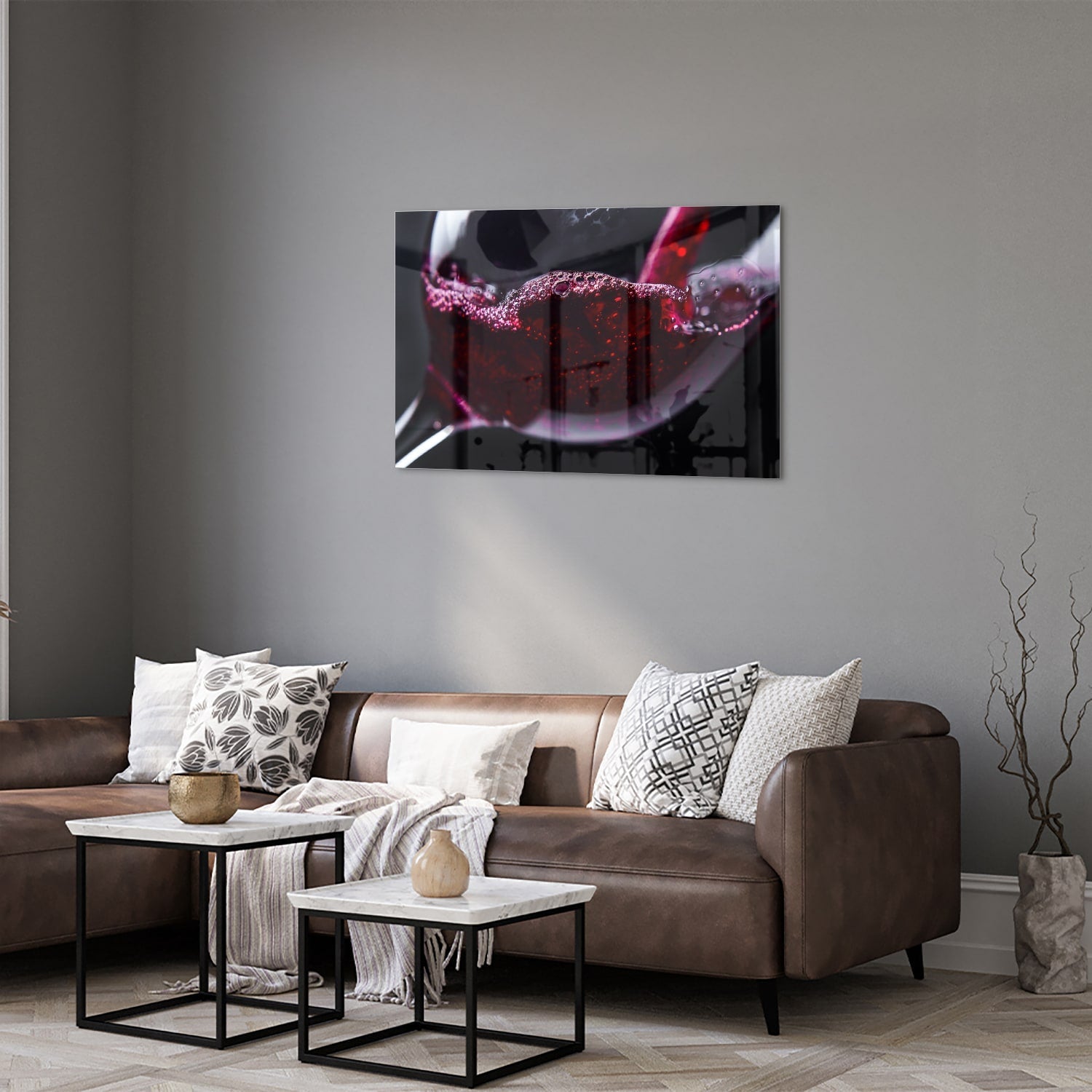 Glasbild – Farbiger Rotwein in einem Glas – Glasbild aus Sicherheitsglas, Größe 50x50_rond