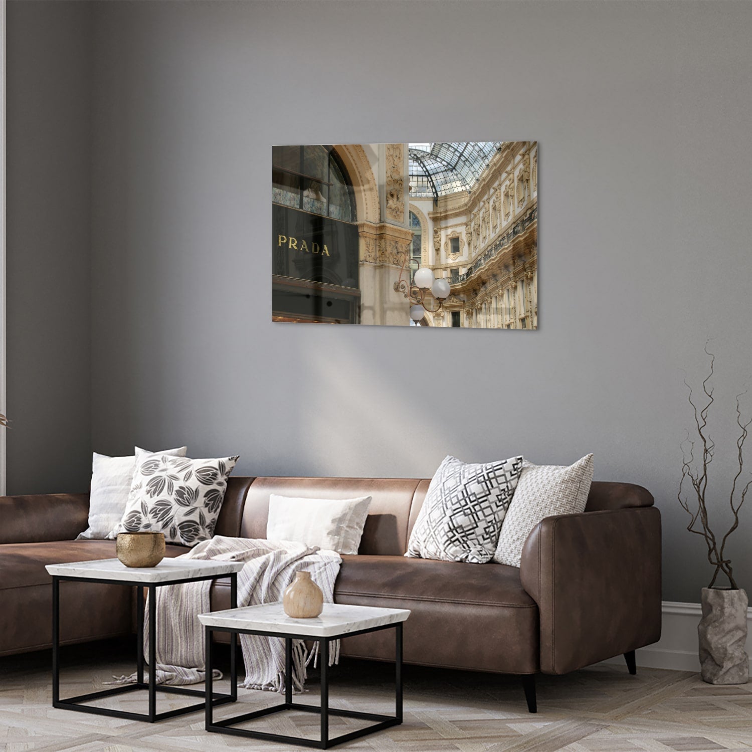 Elegantes Glasbild mit Luxus-Boutique – Glasbild aus Sicherheitsglas, Größe 50x50_rond