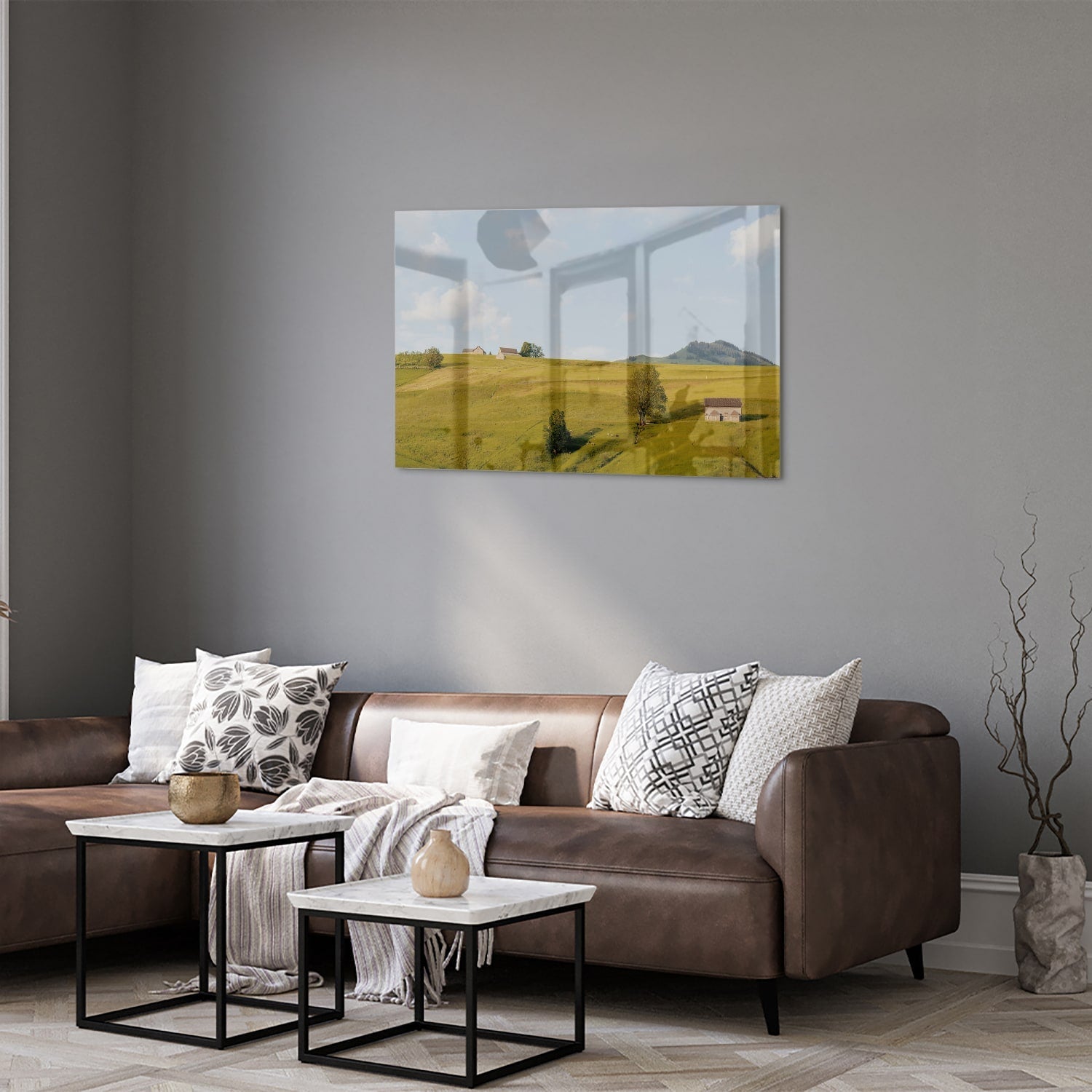 Glasbild mit grünen Hügeln in der Landschaft – Glasbild aus Sicherheitsglas, Größe 50x50_rond