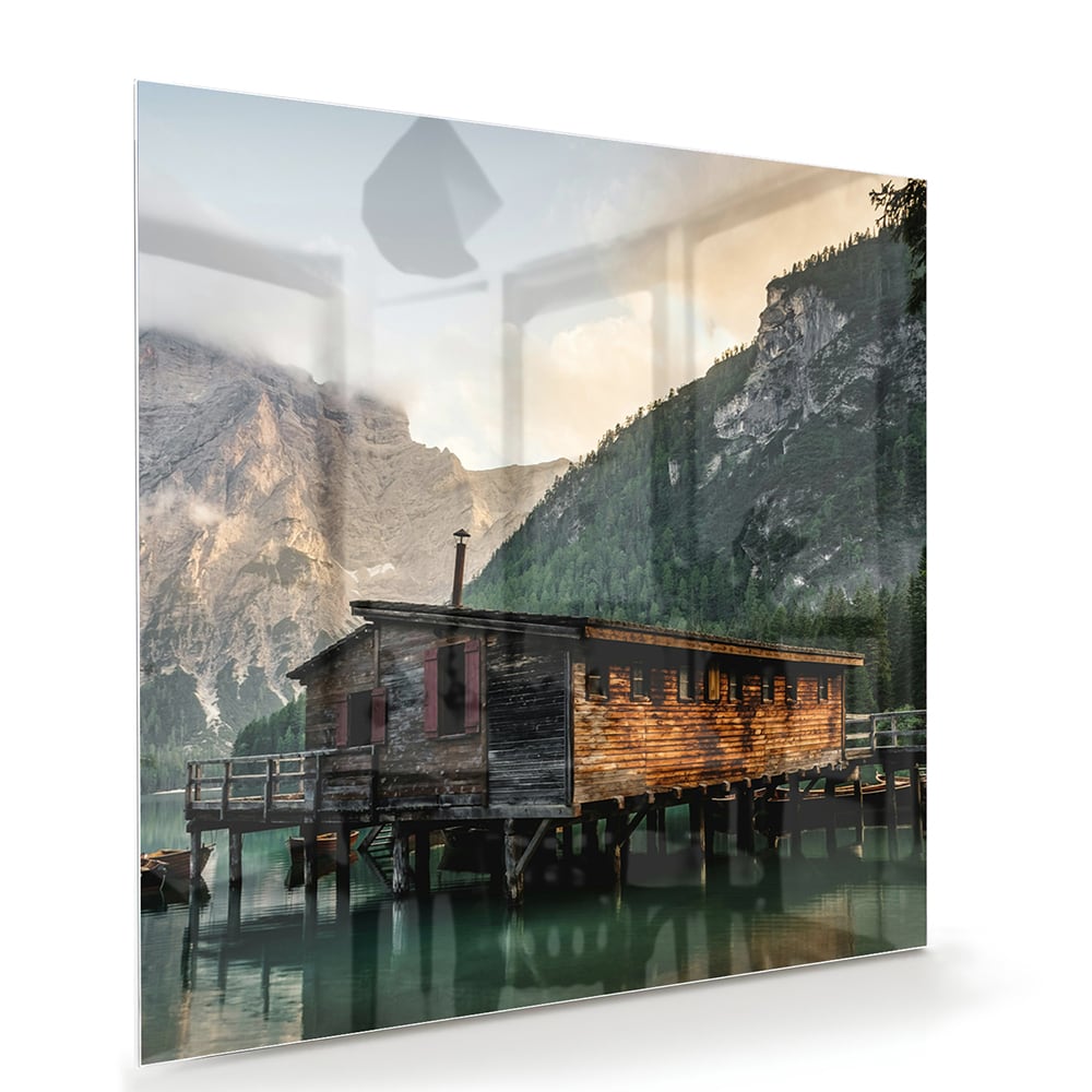 Bezauberndes Glasbild mit einer Berghütte – Glasbild aus Sicherheitsglas, Größe 100x70