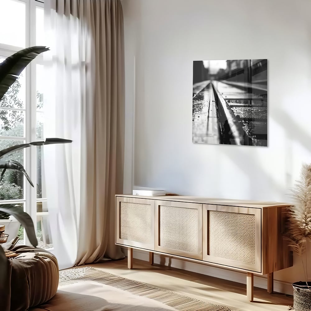 Schwarz-Weiß-Glasbild mit nassen Straßen – Glasbild aus Sicherheitsglas, Größe 120x60