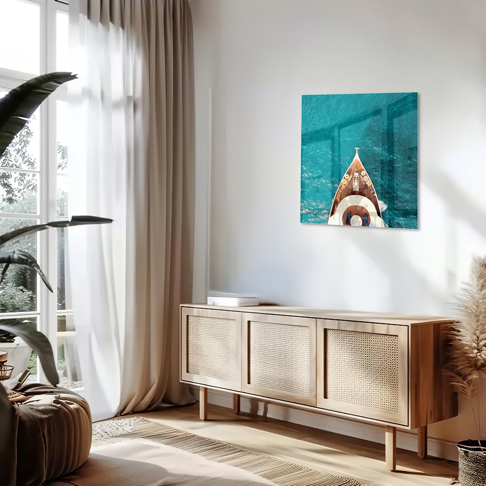 Glasbild mit ruhigem Boot auf klarblauem See – Glasbild aus Sicherheitsglas, Größe 120x60