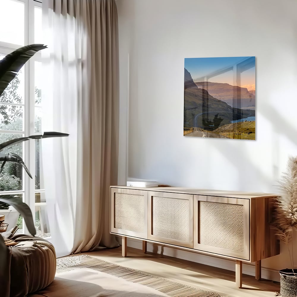Atemberaubendes Glasbild mit Bergen und Fluss – Glasbild aus Sicherheitsglas, Größe 120x60