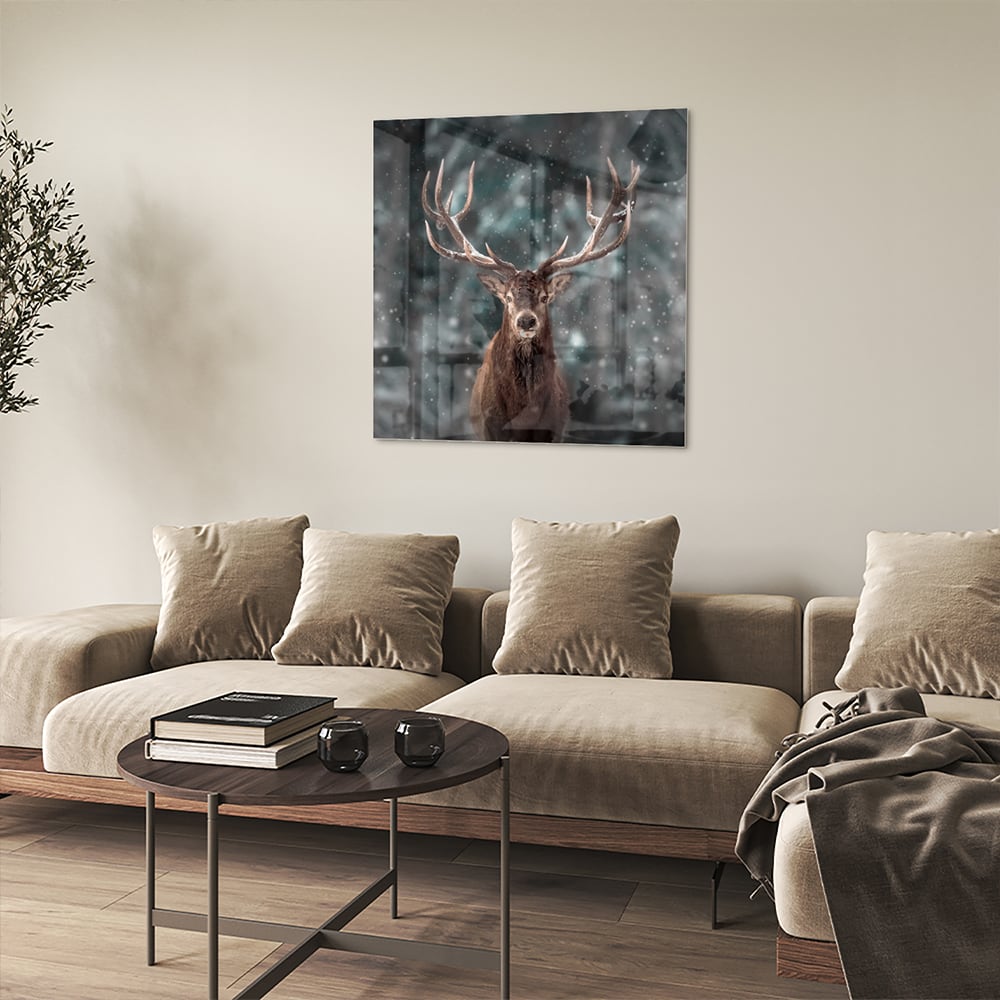 Glasbild mit majestätischem Hirsch in winterlicher Umgebung – Glasbild aus Sicherheitsglas, Größe 90x90_rond