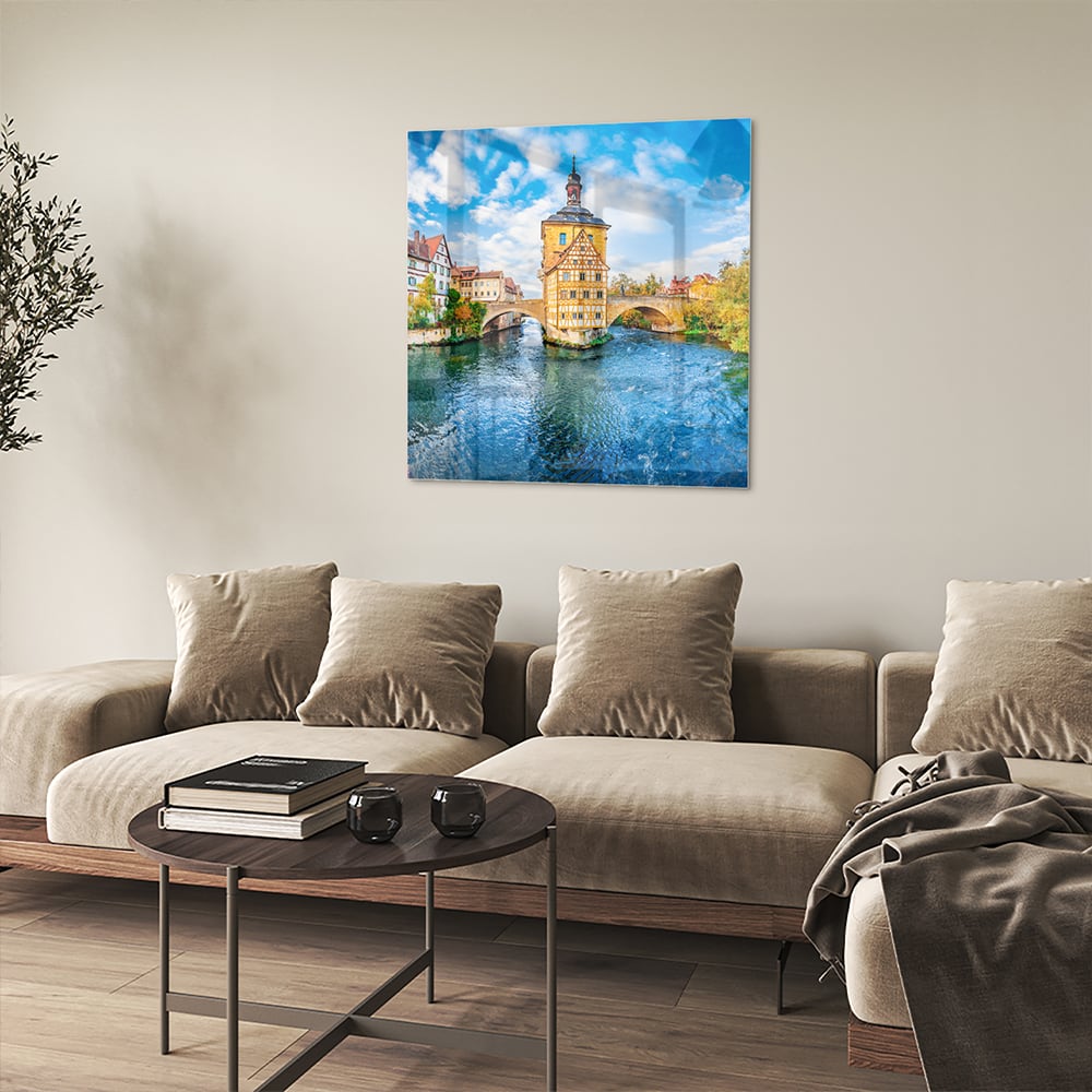 Glasbild mit malerischem Städtchen am Wasser – Glasbild aus Sicherheitsglas, Größe 90x90_rond
