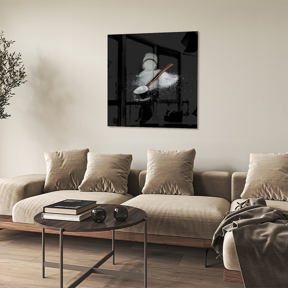 Glasbild mit Salz und Löffel auf schwarzem Hintergrund – Glasbild aus Sicherheitsglas, Größe 90x90_rond