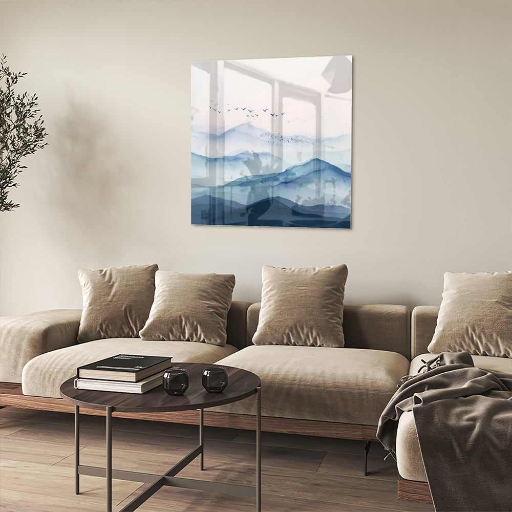 Ruhiges Glasbild mit blauen Bergen – Glasbild aus Sicherheitsglas, Größe 90x90_rond