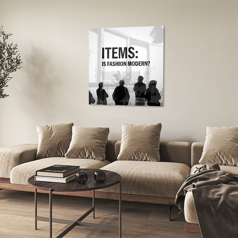 Modernes Glasbild 'Is Fashion Modern?' – Glasbild aus Sicherheitsglas, Größe 90x90_rond