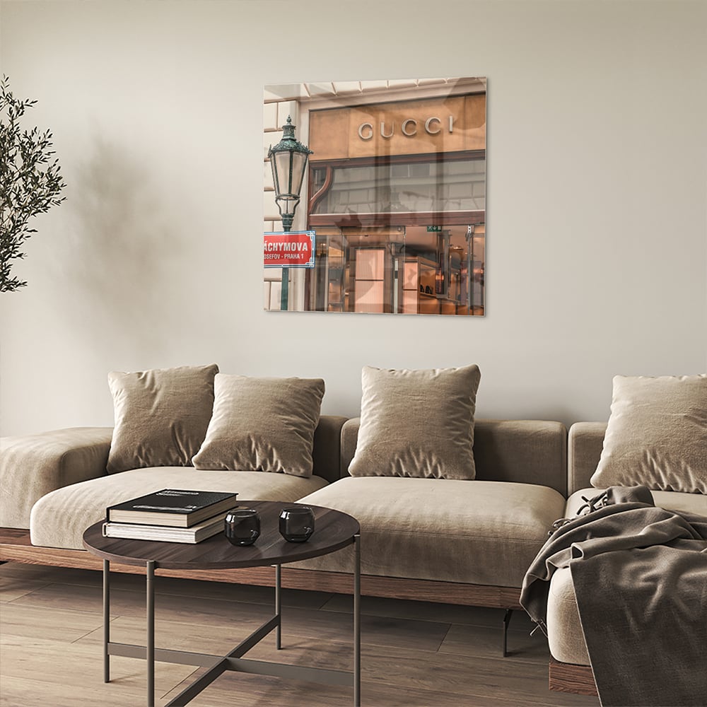 Stilvolles Glasbild mit Gucci-Schaufenster – Glasbild aus Sicherheitsglas, Größe 90x90_rond