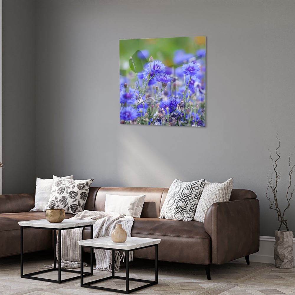 Glasbild mit violetten Blumen in ruhiger Szenerie – Glasbild aus Sicherheitsglas, Größe 120x80