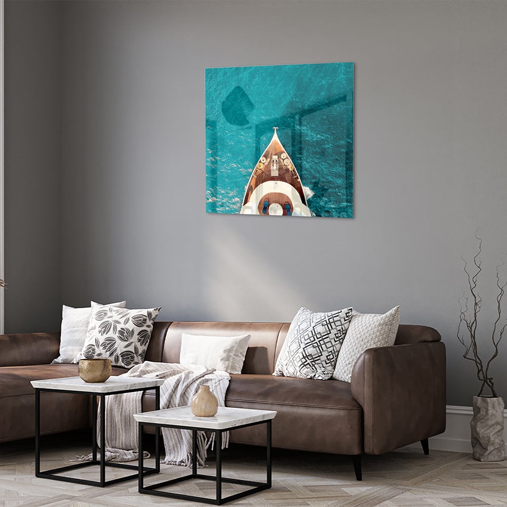 Glasbild mit ruhigem Boot auf klarblauem See – Glasbild aus Sicherheitsglas, Größe 120x80