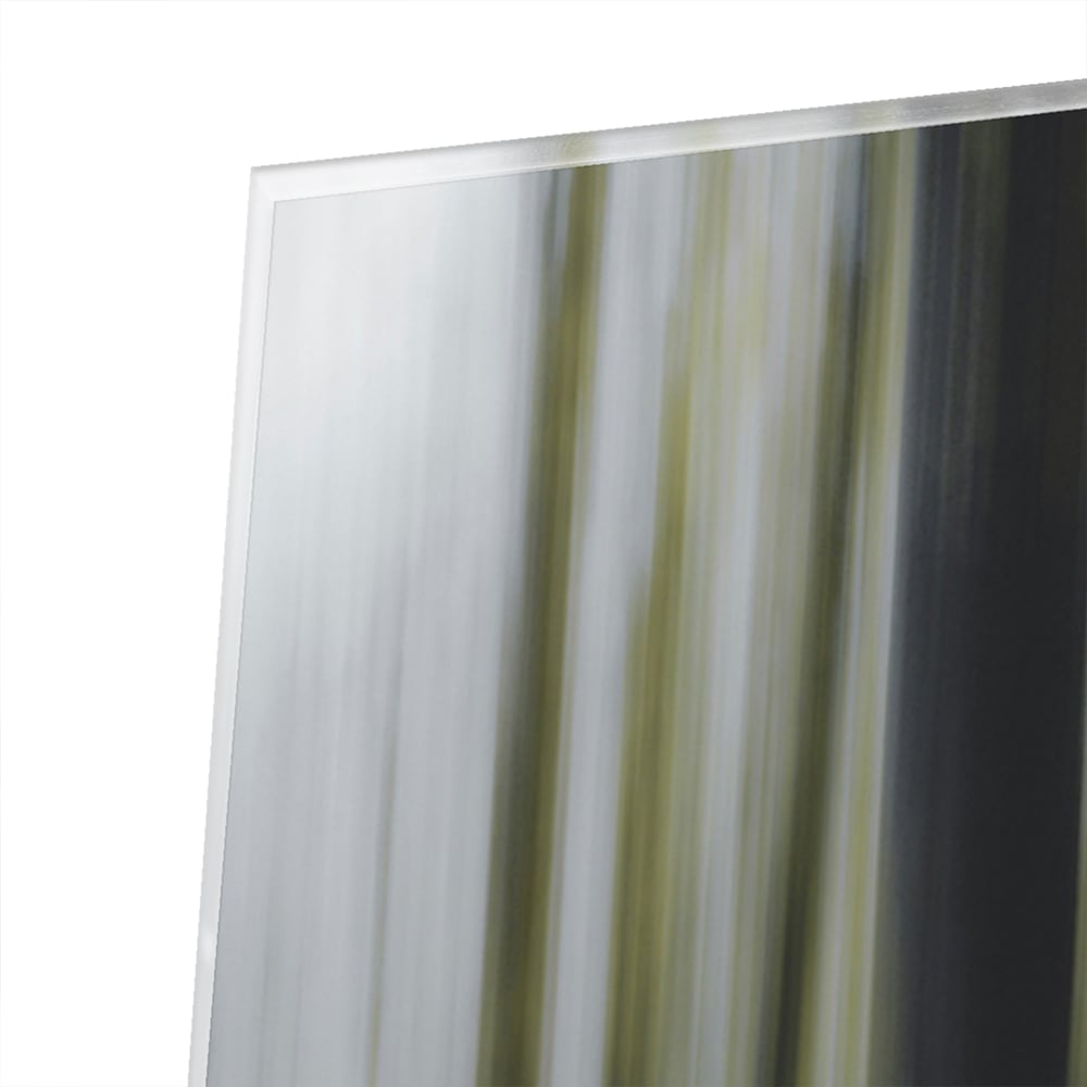 Glasbild mit grünem Bambus in einem modernen Wohnzimmer – Glasbild aus Sicherheitsglas, Größe 100x100_rond