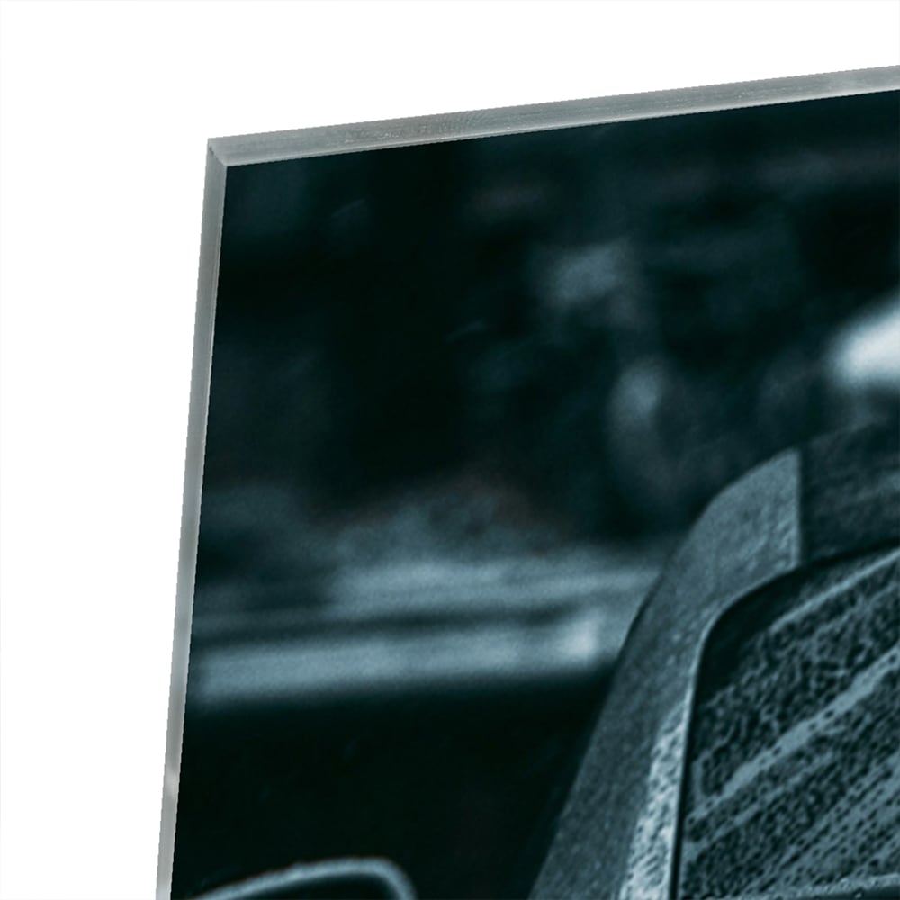Elegantes Glasbild mit einem Sportwagen – Glasbild aus Sicherheitsglas, Größe 100x100_rond