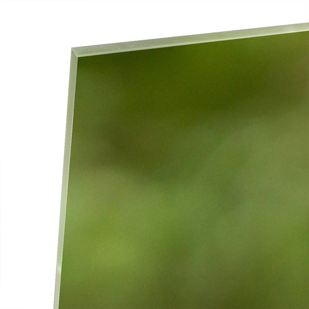 Glasbild mit fliegendem Kolibri inmitten grüner Ruhe – Glasbild aus Sicherheitsglas, Größe 100x100_rond