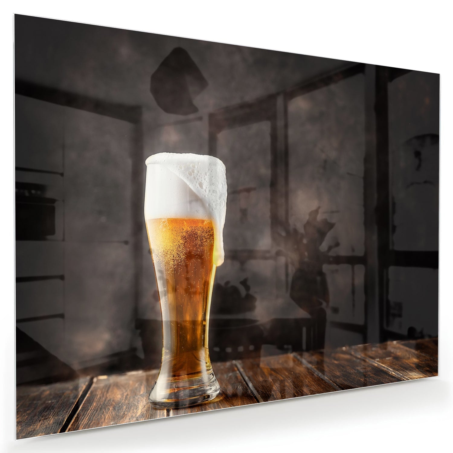 Stilvolles Glasbild mit einem Bier