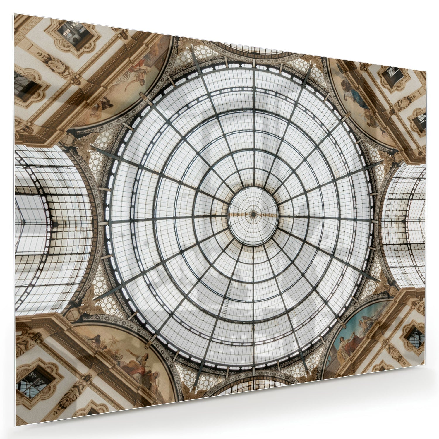 Elegantes Glasbild mit einer kunstvollen Kuppel