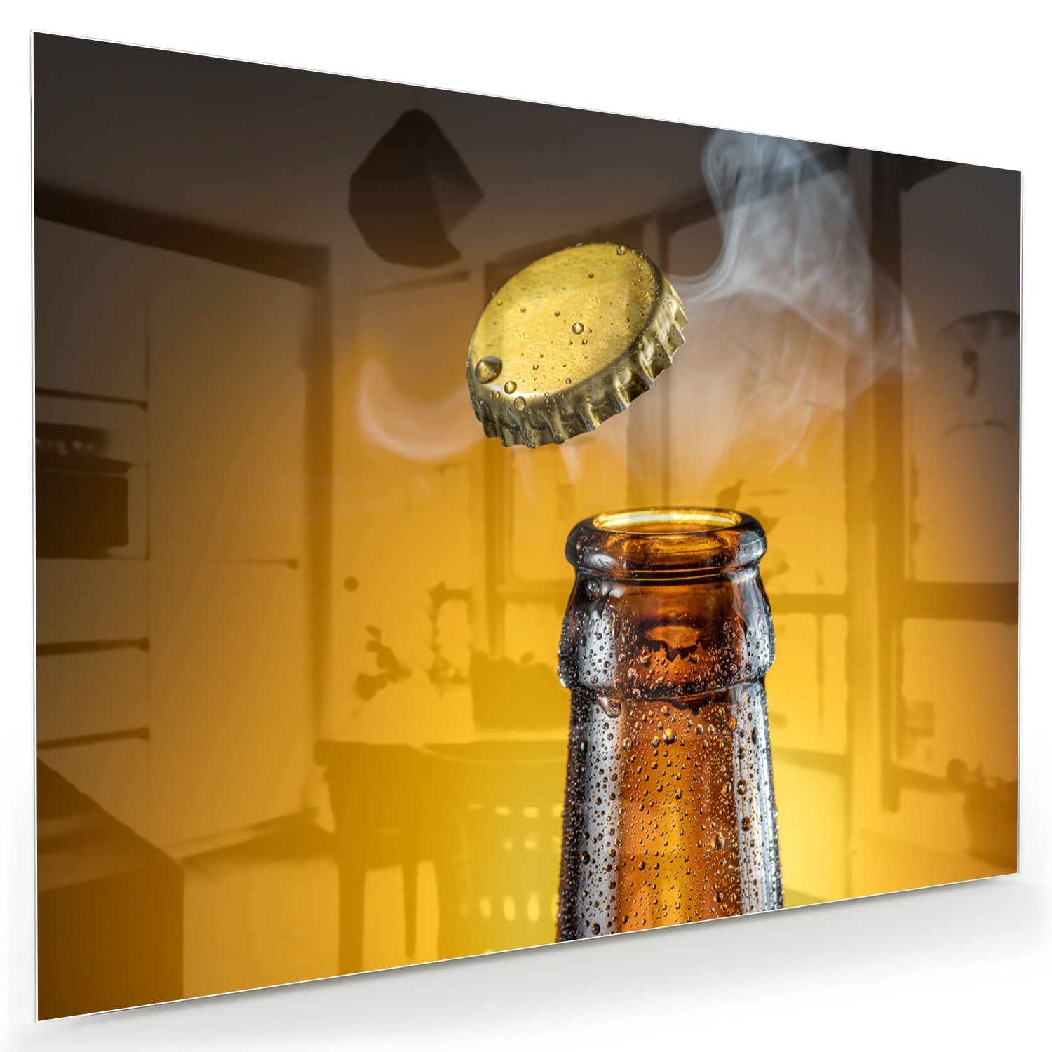 Glasbild mit aufsteigender Flasche und Verschluss