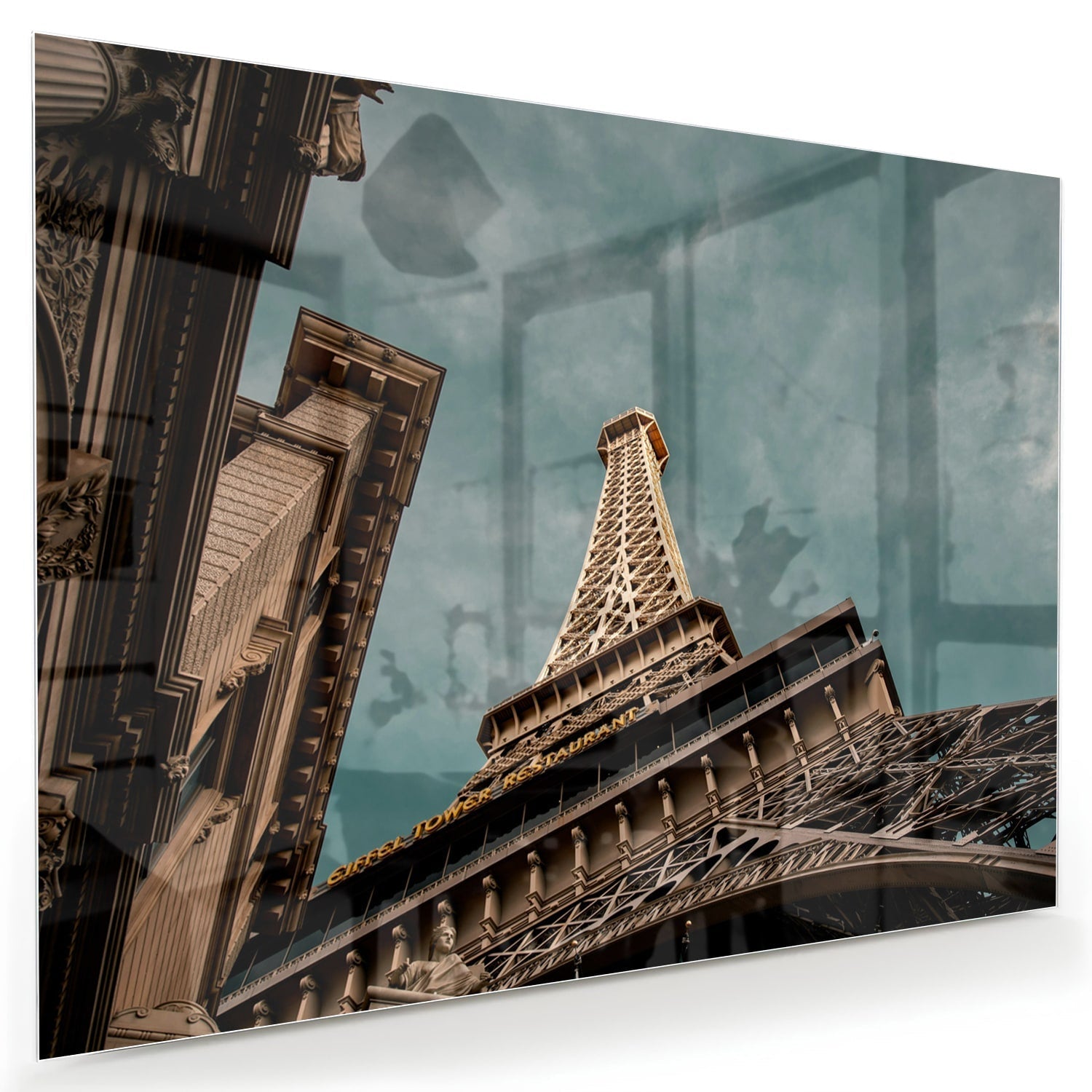 Glasbild mit dem Eiffelturm in luxuriöser Optik