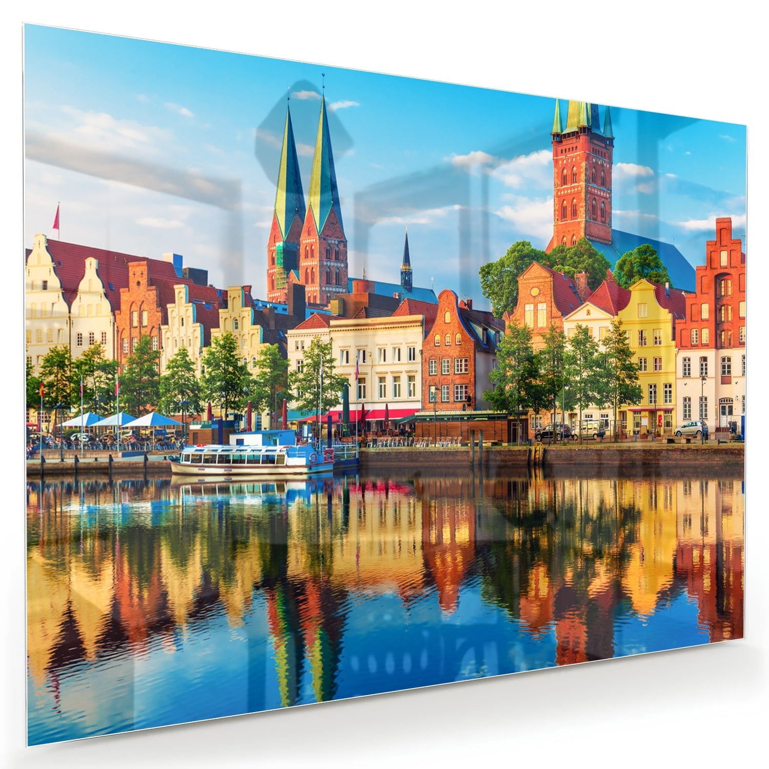 Farbenfrohes Glasbild mit einer Stadtlandschaft