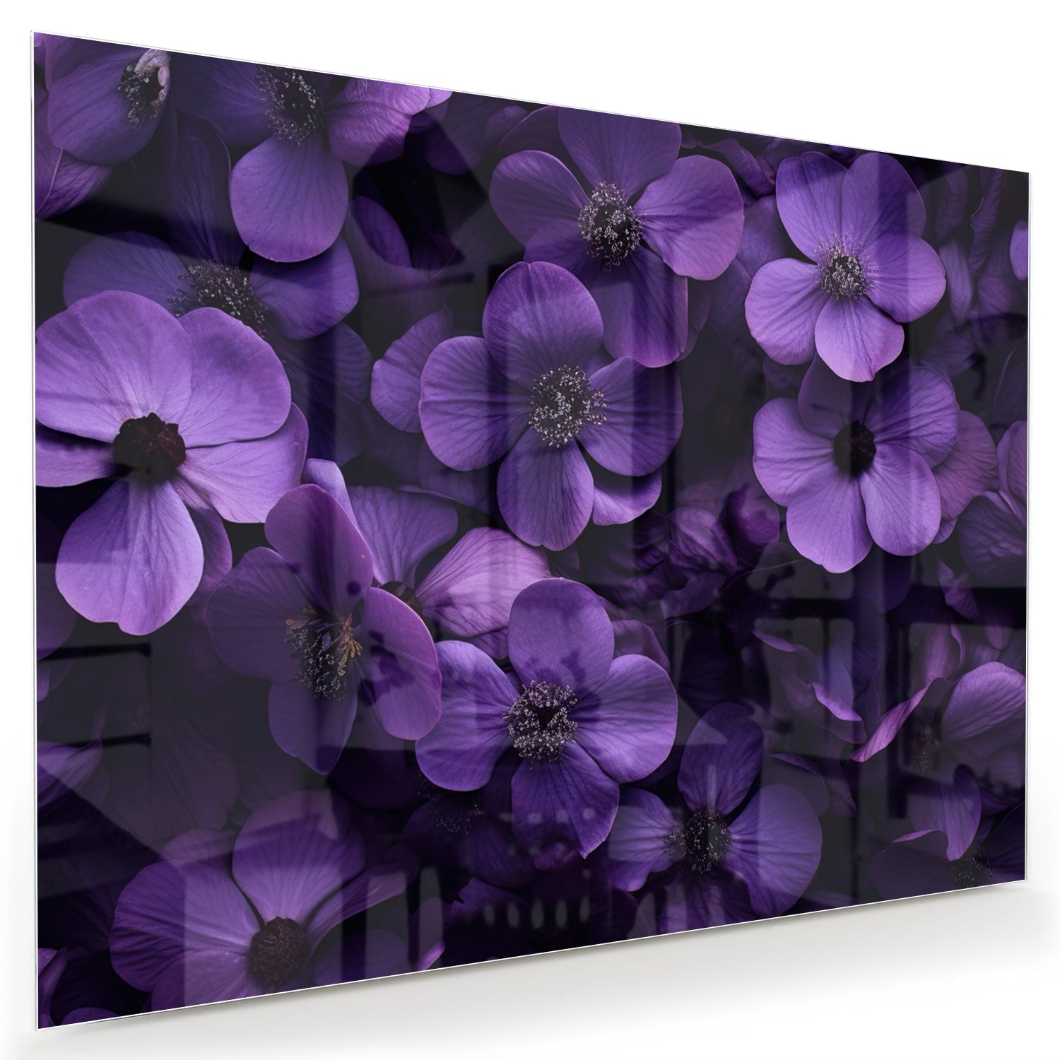 Glasbild mit violetten Blumen für Ihr Interieur