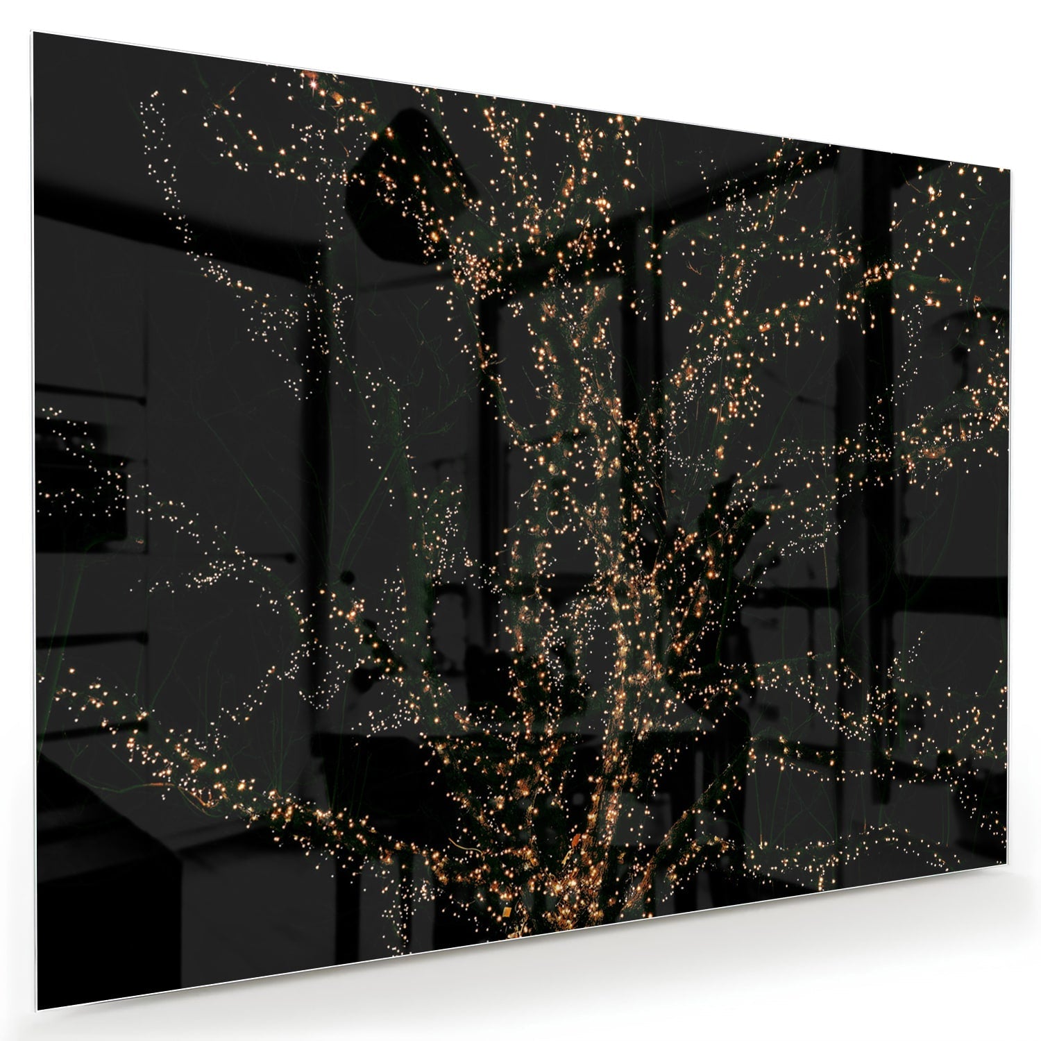 Glasbild mit goldenen Ästen auf schwarzem Hintergrund