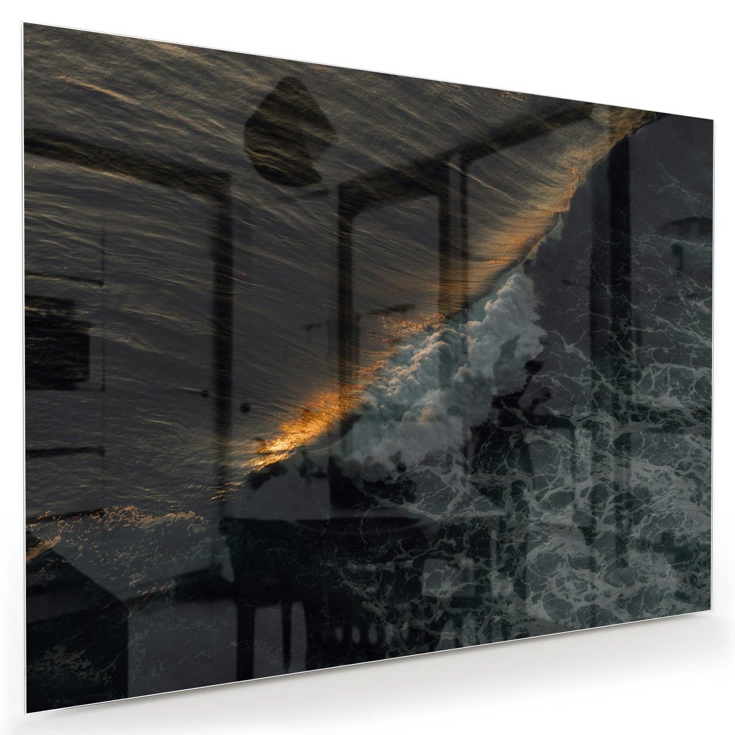 Schwarzes Glasbild mit Meerblick und Goldakzenten