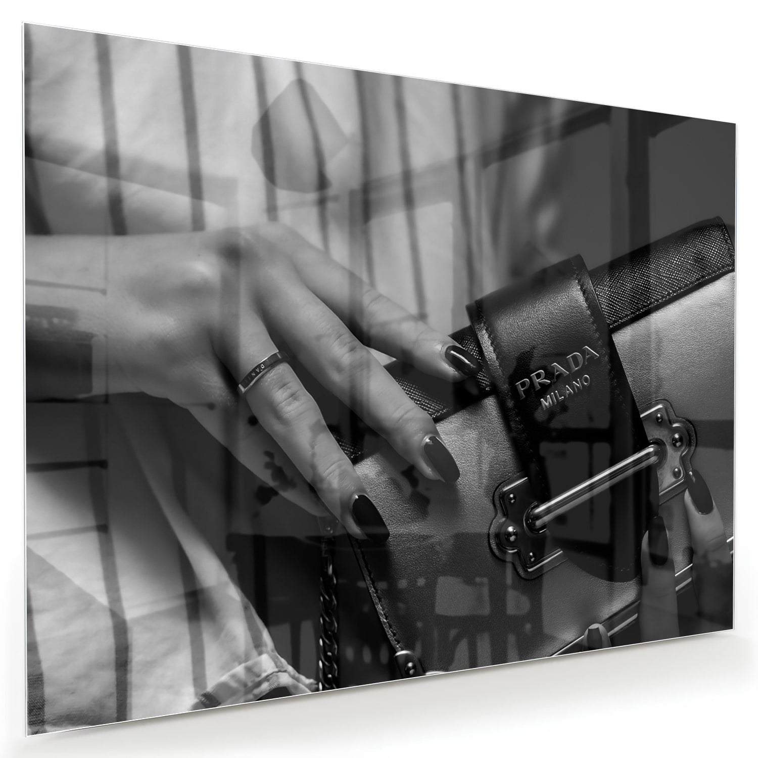 Elegantes Glasbild mit luxuriösen Accessoires