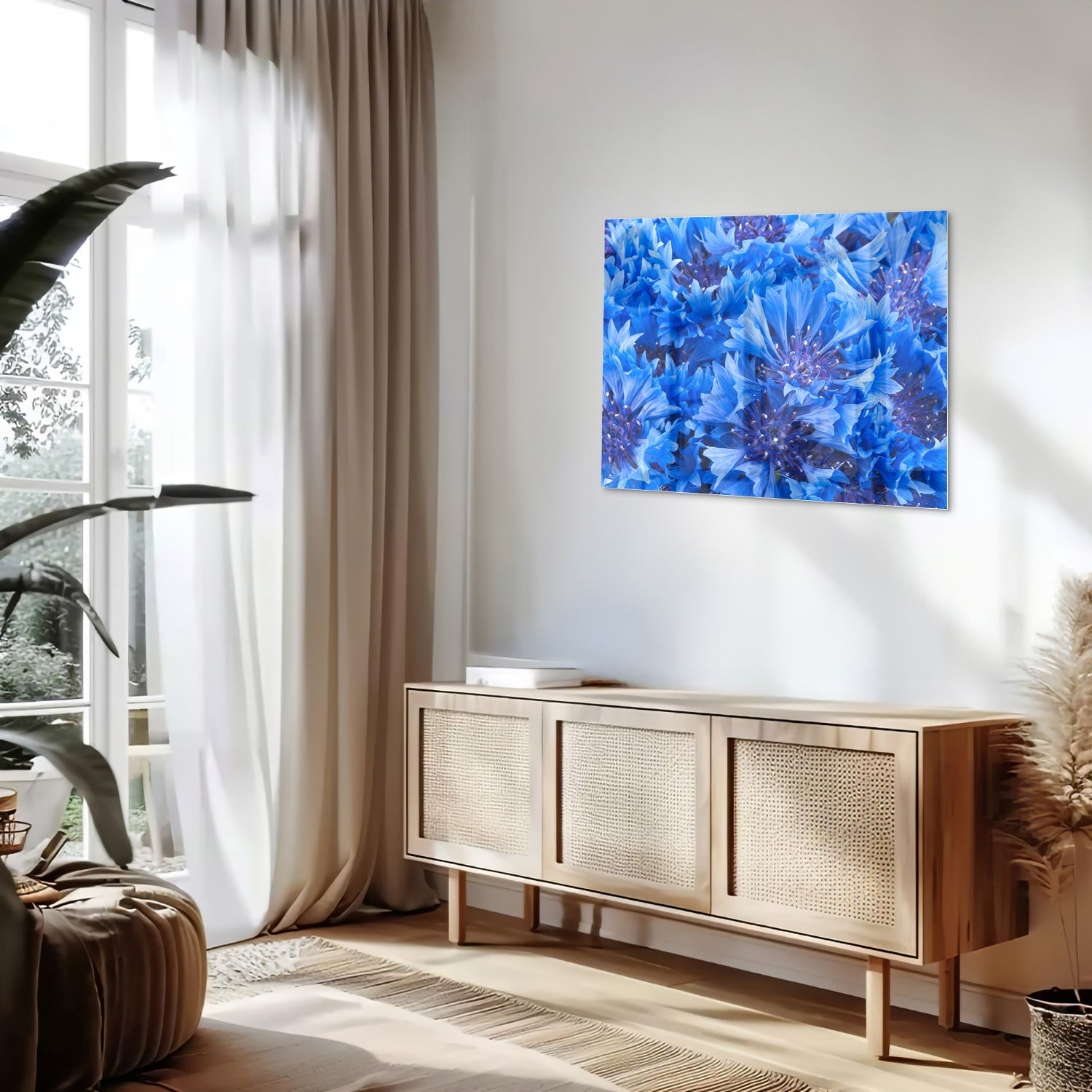 Blaues Glasbild mit Blumenmotiv