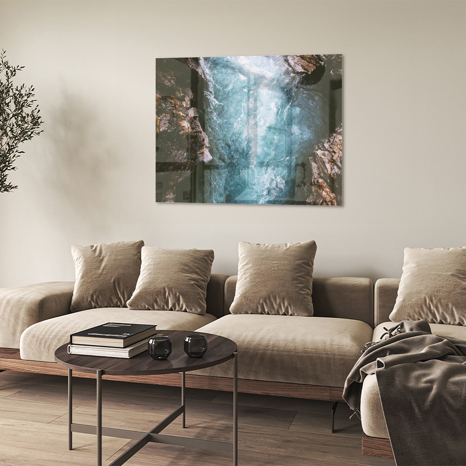 Glasbild mit klarem Bergwasser
