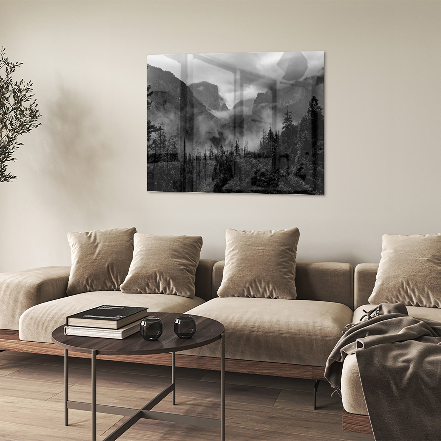 Schwarz-Weiß-Glasbild mit Berglandschaft