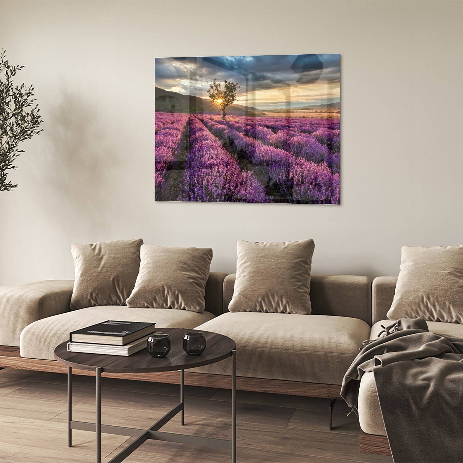 Glasbild mit violetten Lavendelfeldern bei Sonnenuntergang