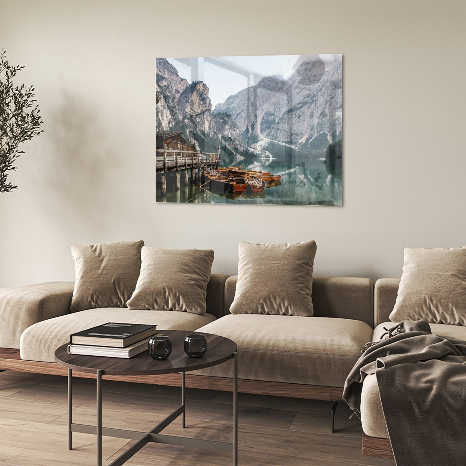 Rustikales Glasbild mit Bergen und Booten