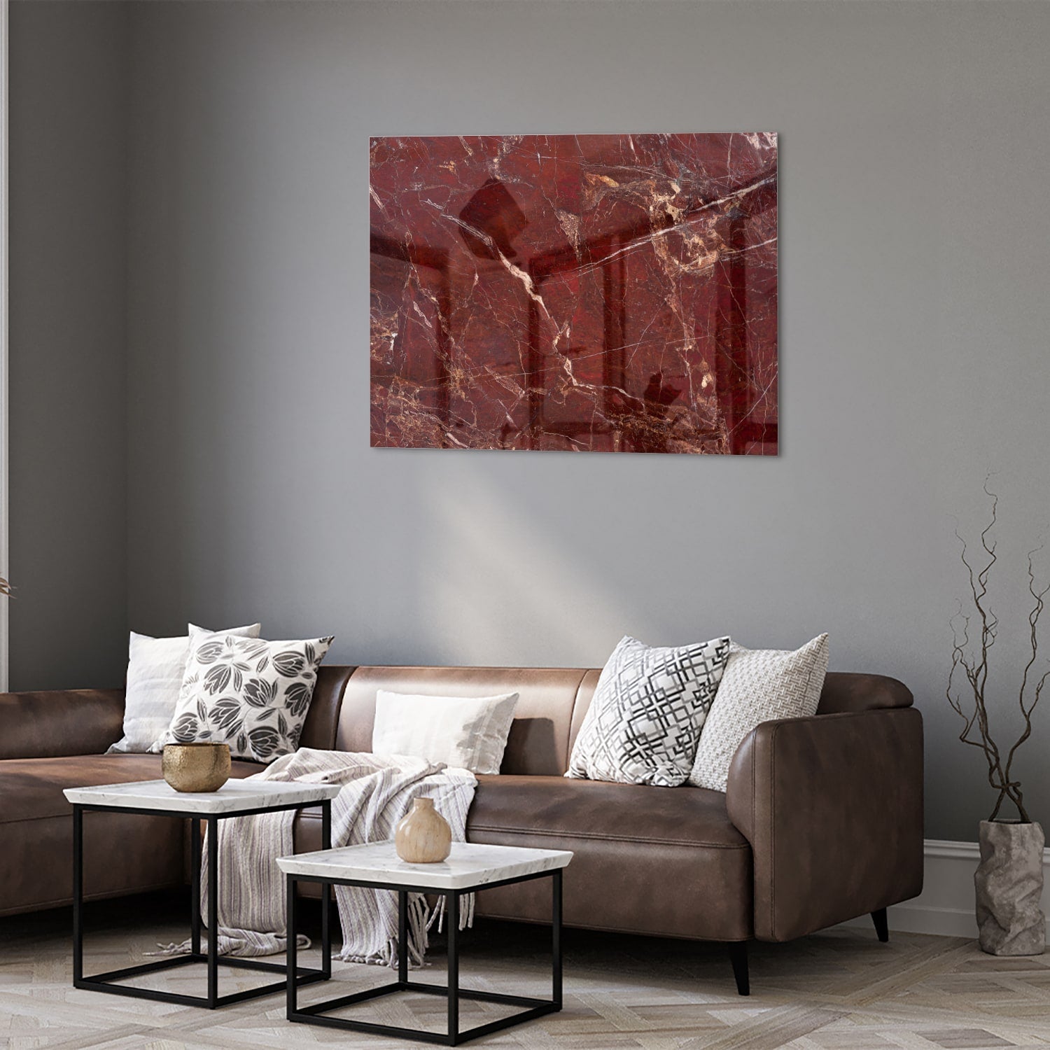 Rotes Glasbild mit Marmoroptik