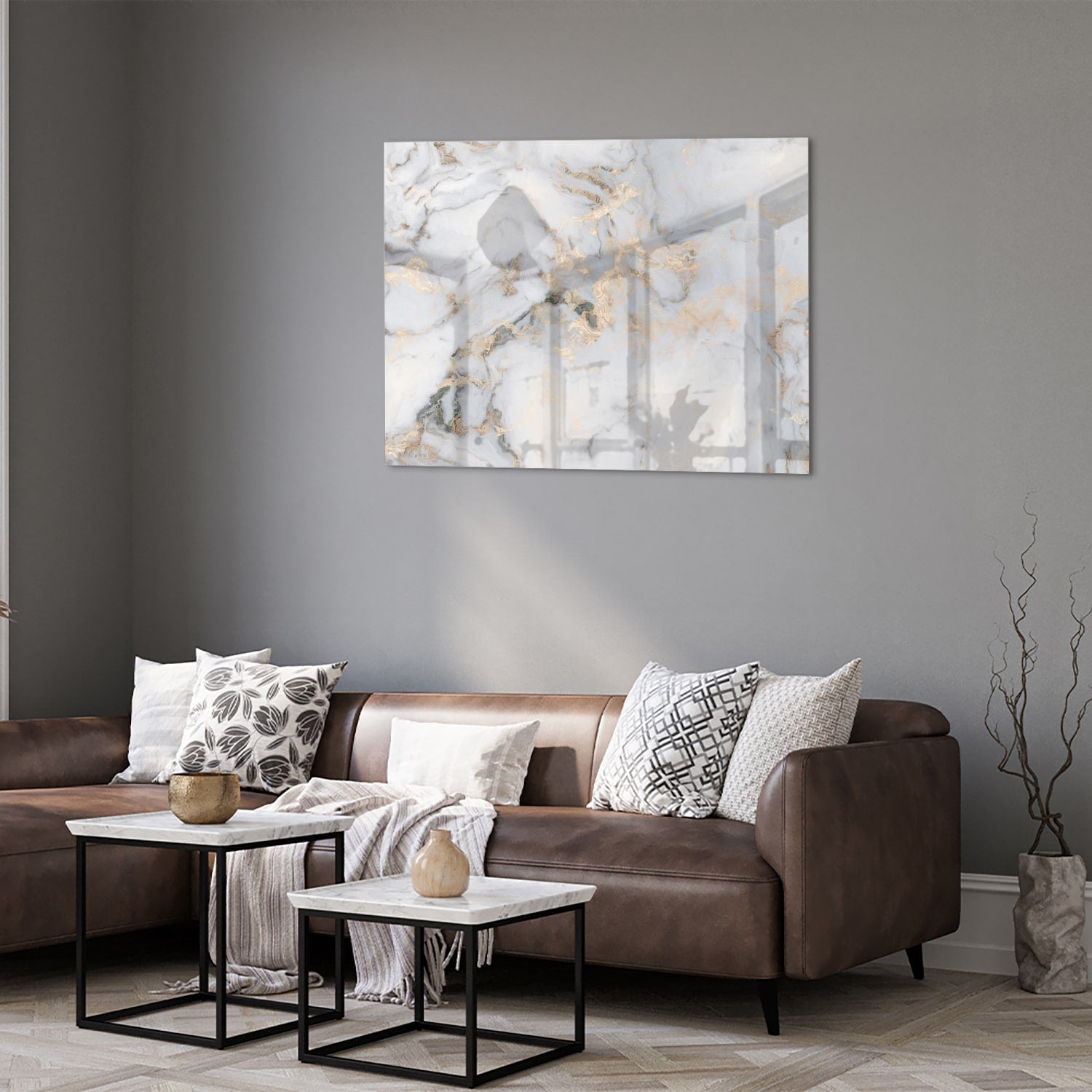 Elegantes Glasbild mit Marmoroptik und goldenen Details