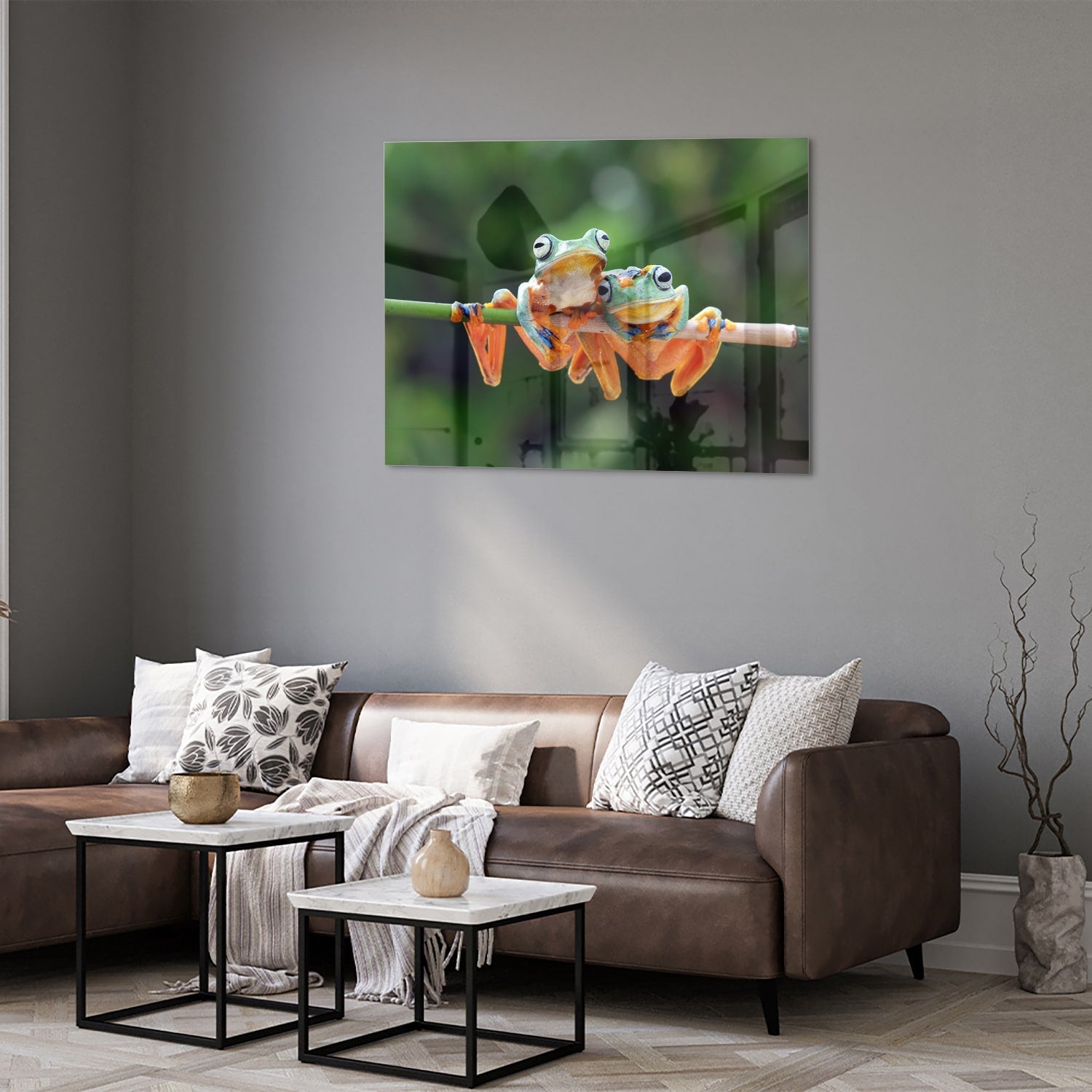 Fröhliches Glasbild mit Frosch auf einem Ast