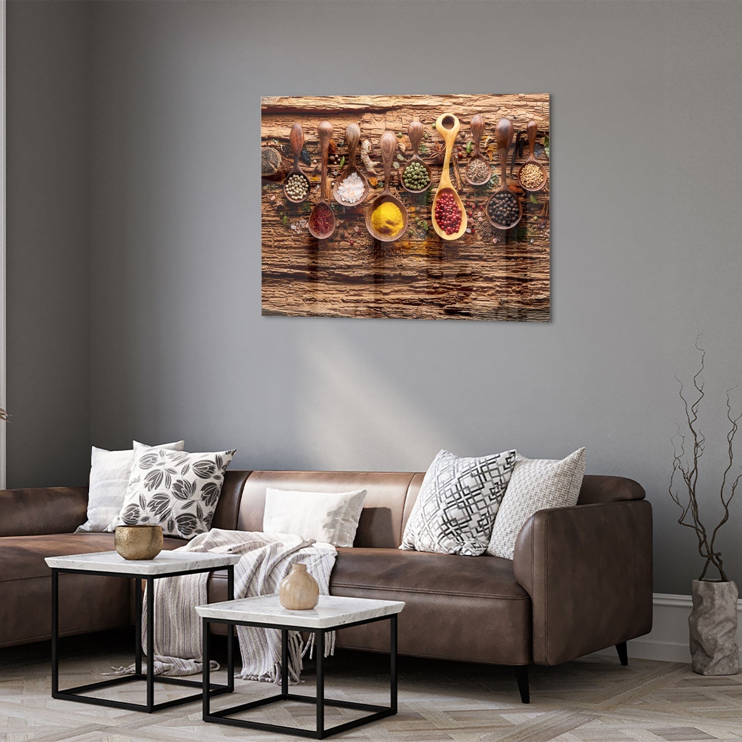 Buntes Glasbild mit Gewürzen und Löffelmotiven
