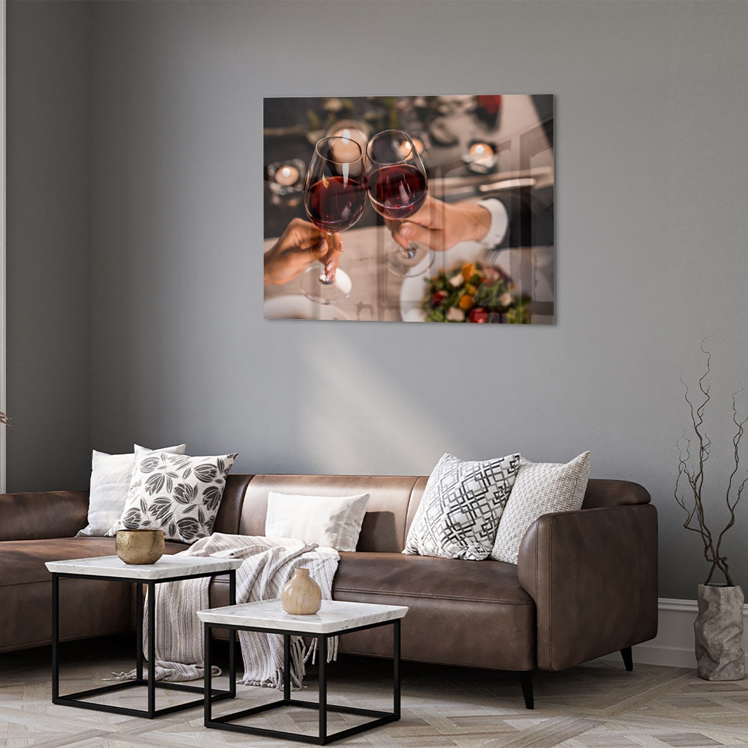 Glasbild – Prost mit einem Glas Rotwein