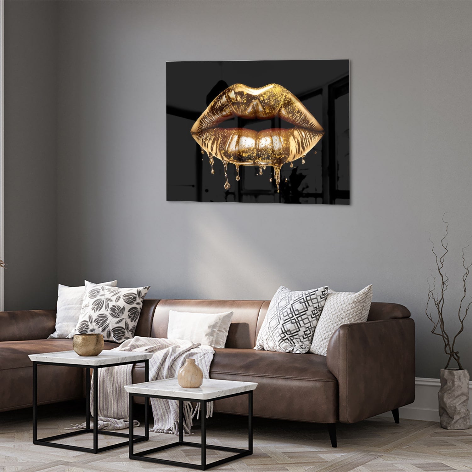 Glasbild mit goldenen Lippen – Wanddekoration für elegante Innenräume