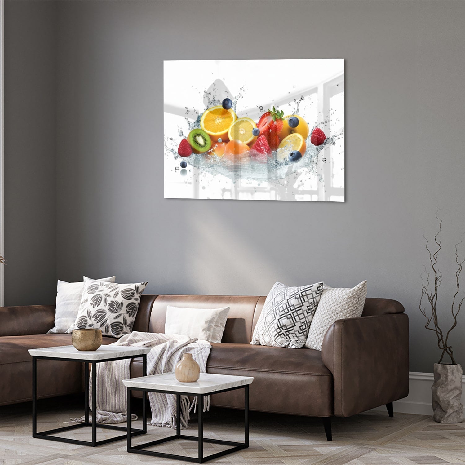 Stimmungsvolles Glasbild mit farbenfroher Fruchtkomposition