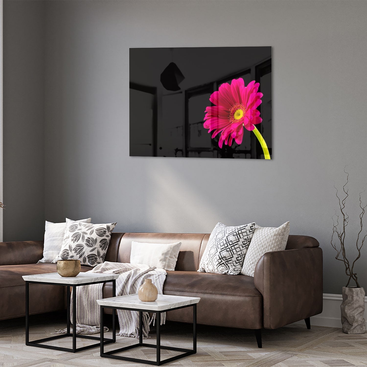 Glasbild – Wunderschöne rosa Gerbera auf schwarzem Hintergrund