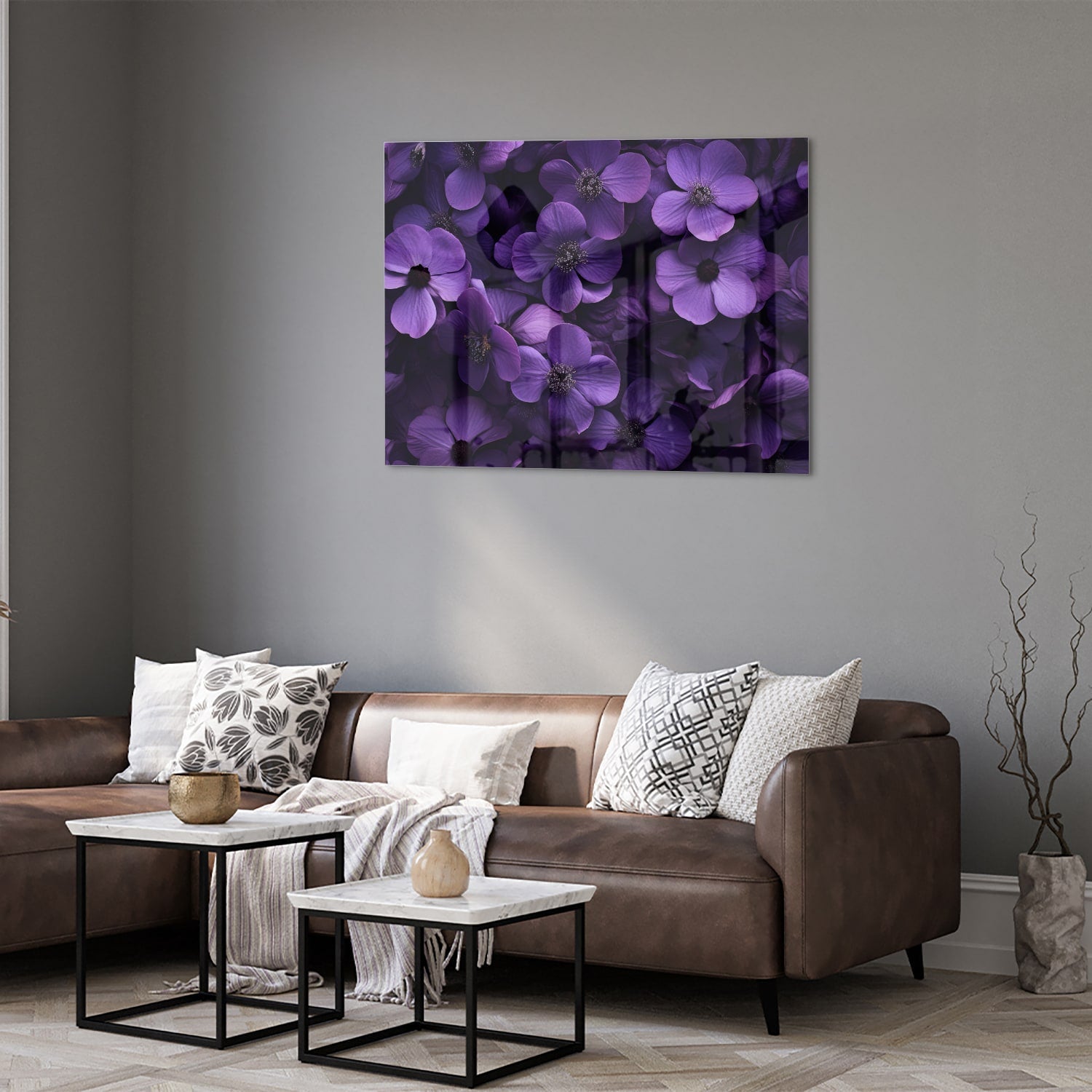 Glasbild mit violetten Blumen für Ihr Interieur